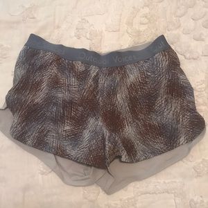 Outdoor voices run short